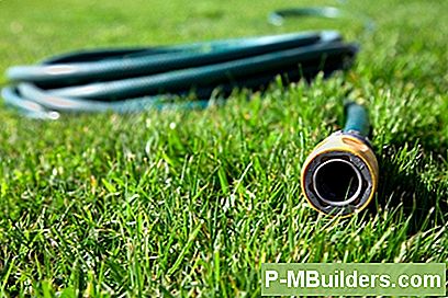 Wie Sie Ihren Gartenschlauch An Den Küchenarmatur Befestigen