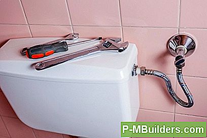 Installer En Backerboard Omkring En Toilet Flange