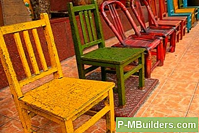 Räbal Chic Mööbel: Kuidas Paint Ja Stressi
