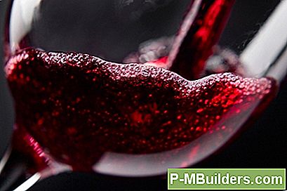 Kuidas Eemaldada Red Wine Plekke Polsterduse