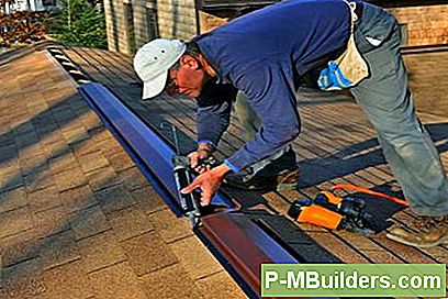 Attic Ventilation: Installera En Ridge Vent