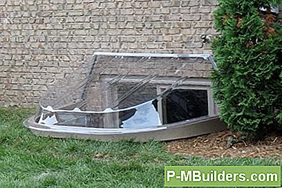 Kelder Window Wells: Block Vs Metal Vs Timber