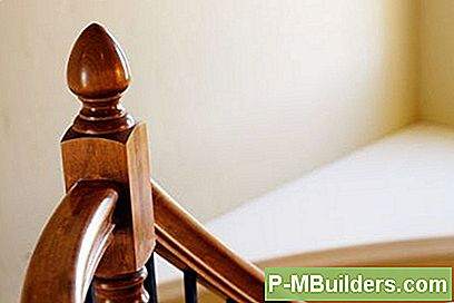 De Verschillende Soorten Newel Post