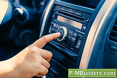 SĂĄdan Installeres En Ny Bilradio