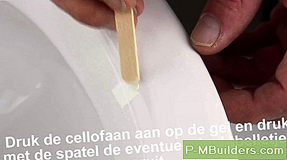 Repareren Van Beschadigde Sierlijsten