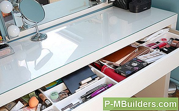 Installeren Van Spiegels Op Bifold-Closetdeuren