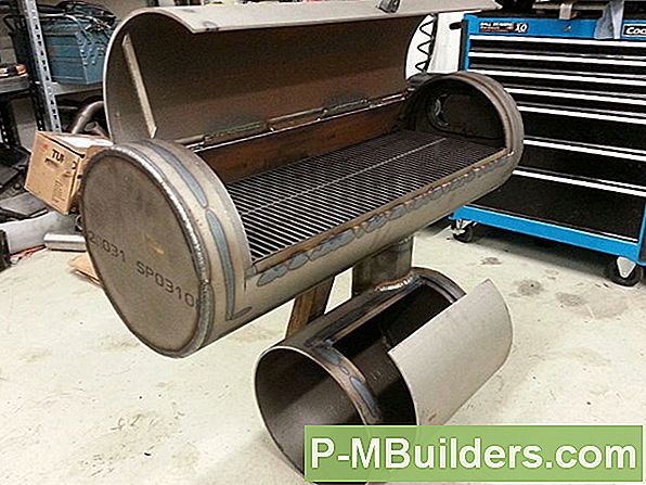 Build A Bbq Smoker: A Guide