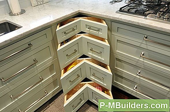 Nurgakappi Juurdepäs Lahendus: Paigaldage Lazy Susan