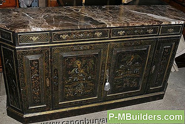 Mit Lack Auf Antique Furniture