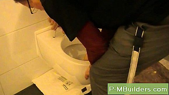 Befestigung Eines Induktionskochfelds Mit Einer Durchgebrannten Sicherung