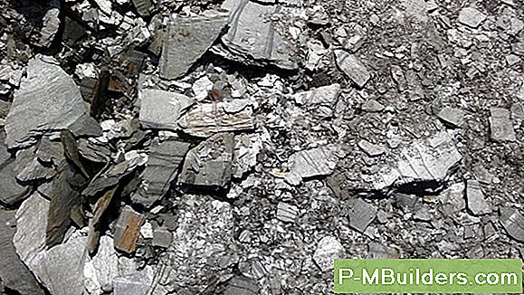 Hinzufügen Von Steinen Zu Einer Vorhandenen Stützmauer