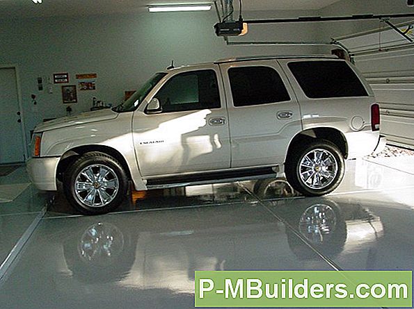 Garage Garage Floor Sealer: LĂ€gg Till En Non-Slip Additive