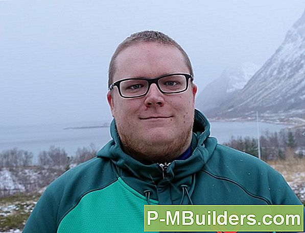 Hvordan Installerer Jeg En Røykdetektor I Et Suspendert Tak?