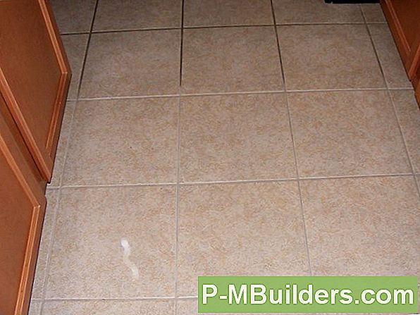 Schoonmaken Grout Off Van Glazen Mozaïektegels