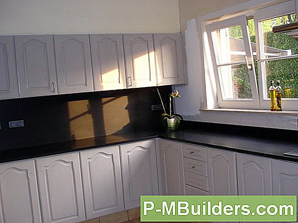 Remodeling Van Keukens: Installatie Van Een Ventilatiesysteem