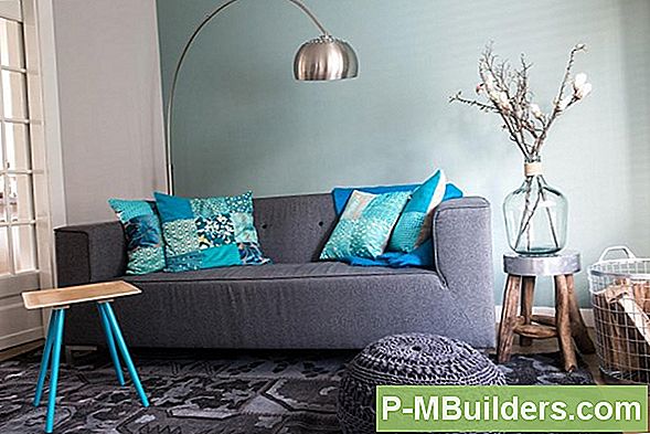 Fleur Je Eettafel Op Met Decoratieve Kandelaars