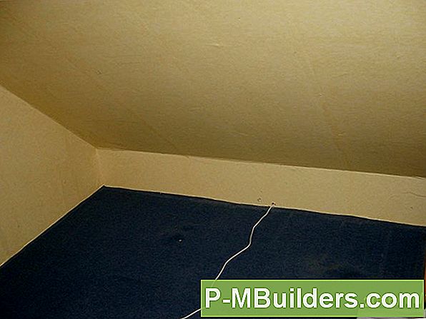 4 Tips För Reparation Av Chipped Chair Rails