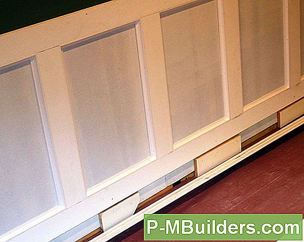 Hur Man MÄlar Beadboard Cabinet Doors