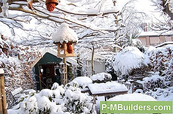 Hur Man Winterize En Papperskorgen Pump