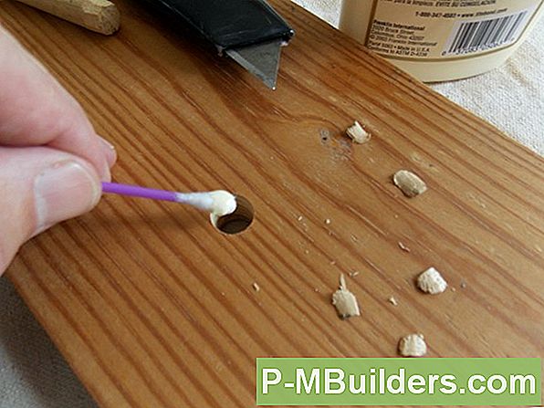 Kuidas TĂ€ida Nail Hole In Wood Trim