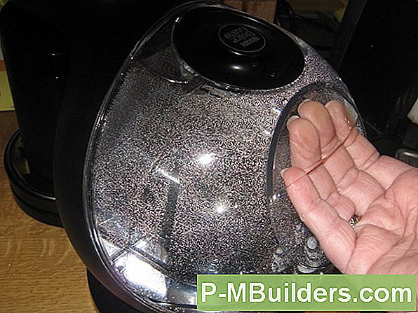 Kühlmittel Licht Schaltet Sich Ein, Aber Tank Ist Voll: Mögliche Ursachen