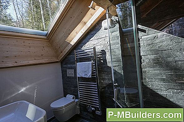 Wie Man Holzverkleidung Über Ziegelstein Setzt
