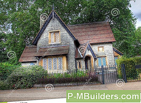 Cottage Style Garden Fechten