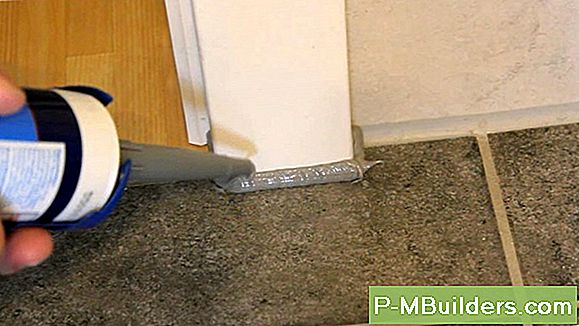 Wie Man Silikon Caulk Weg Von Ihrer Haut Bekommt