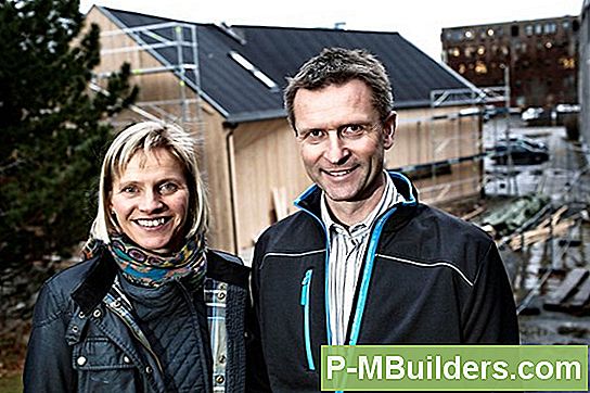 Hur Man Installerar Korrugerad Tak Blinkande