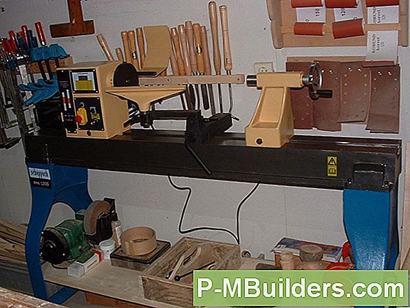 Kan En Wood Turning Mejsel Klippa Mot Kornet?