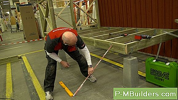 Trappsteg Och Takfläktar För Utomhusdäck