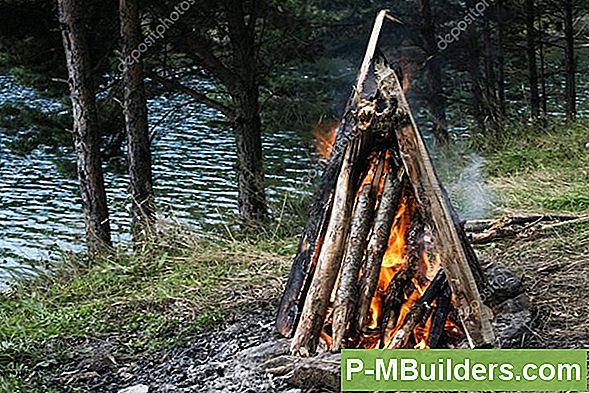 Utomhus Camping: Naturliga Sätt Att Hålla Buggar Bort