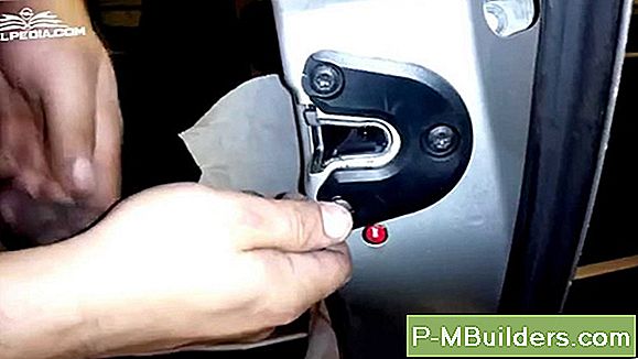 De The Lock On A Front Door