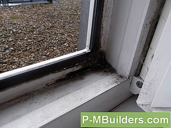 Entfernen Damp Membrane Waterproofing