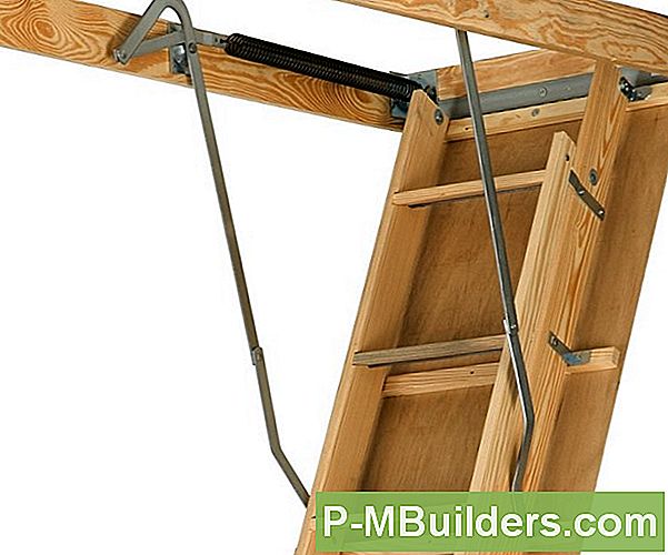 Werners Easy Access Attic Ladder 8 - Installieren Sie Die Ladder