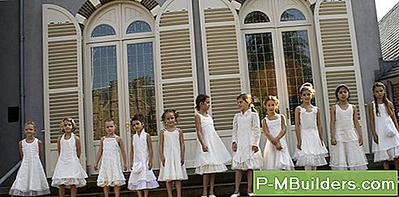 Blumenmädchen Kleid