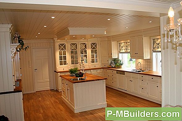Gammaldags Möbler Refinishing