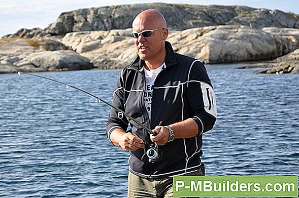 Hur Man Installerar UpphÀngda Hyllor