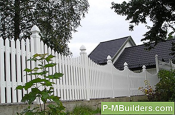 Vinyl Fence Vs TrÀ Staket