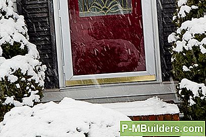 Hvordan Paint En Metal Storm Door