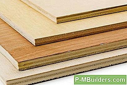 Installere En Hvelvede Plywood Ceiling