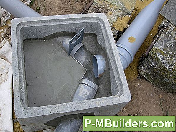 Prolonger Les Tuyaux De Descente Pour Un Meilleur Drainage De La Maison