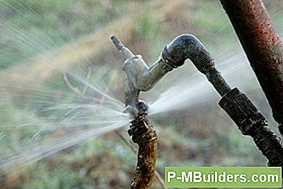 Hur Man Justerar Ett Vattentryck Regulator