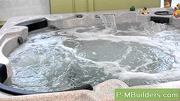 Hot Tub Kemikalier: Chlorine Vs Bromine