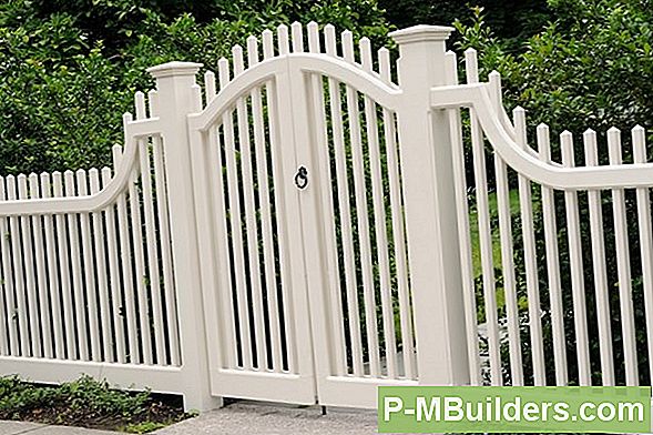 Installera En Vinyl Fence Gate I 6 Steg