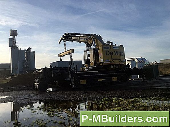 Installeren Van Laagspanning Terrasverlichting