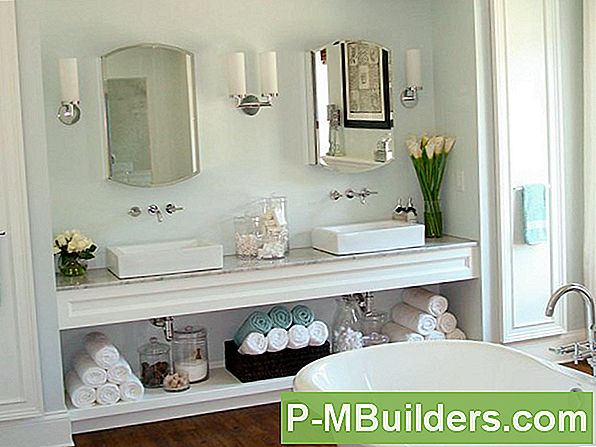 Badezimmer Vanity Cabinet Vs Wall-Hung Vanity